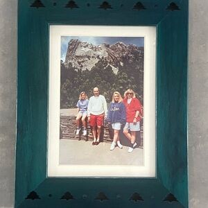 Amerigo Wooden Picture Frame 9-1/2” x 7-1/2” x 3/4”